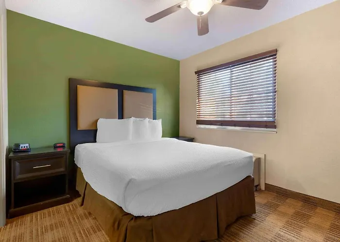 Extended America - Phoenix - Airport - Hotel